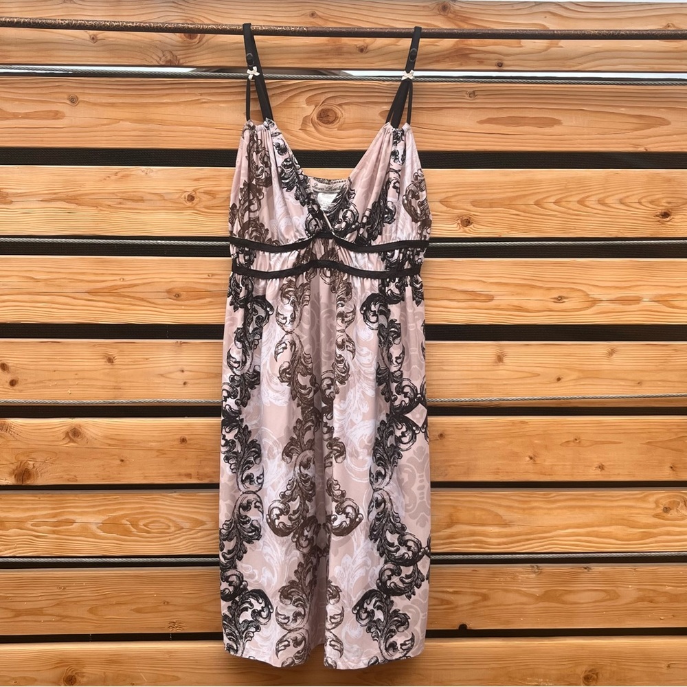 Linea Donatella Black and Cream Lace Chemise